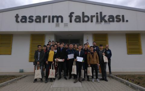 Mesleki Eğitimde Üç Boyutlu Modelleme ve Eklemeli Üretim Teknolojileri Eğitimi